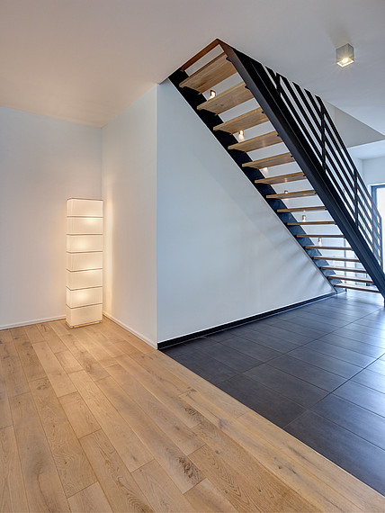 Modernes Einfamilienhaus Treppe